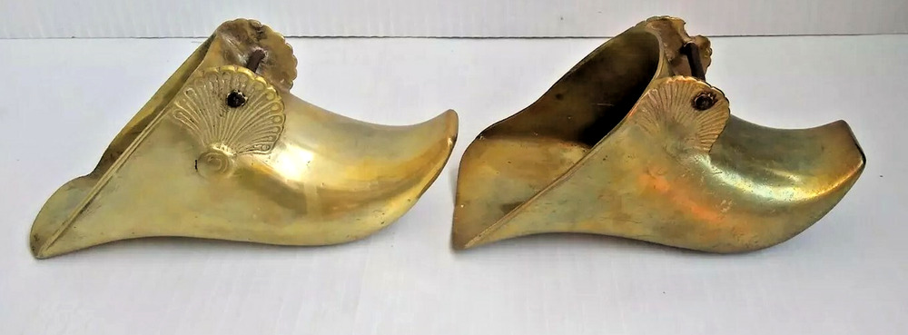 Vintage Pair of Conquistador Style Brass Horse Stirrups Equestrian